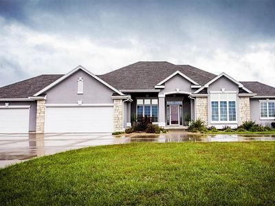 3716 SE Elm Cv, Berryton, KS, 66409