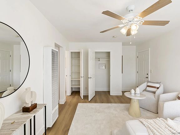 4th image of 4654 33rd St Unit 5