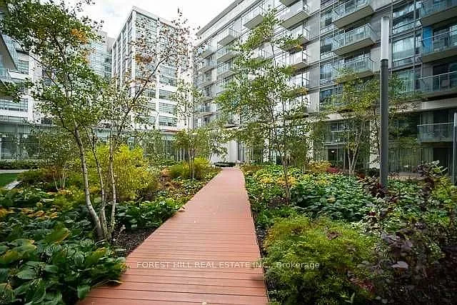 90 Stadium Rd #Penthouse 05 — Photo 4