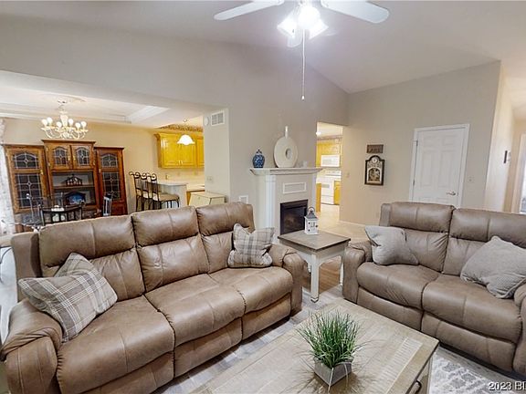 2nd image of 3741 Aspen Ct