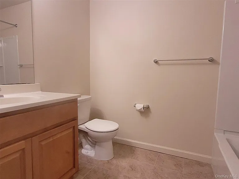 260 Ruth Ct — Photo 13