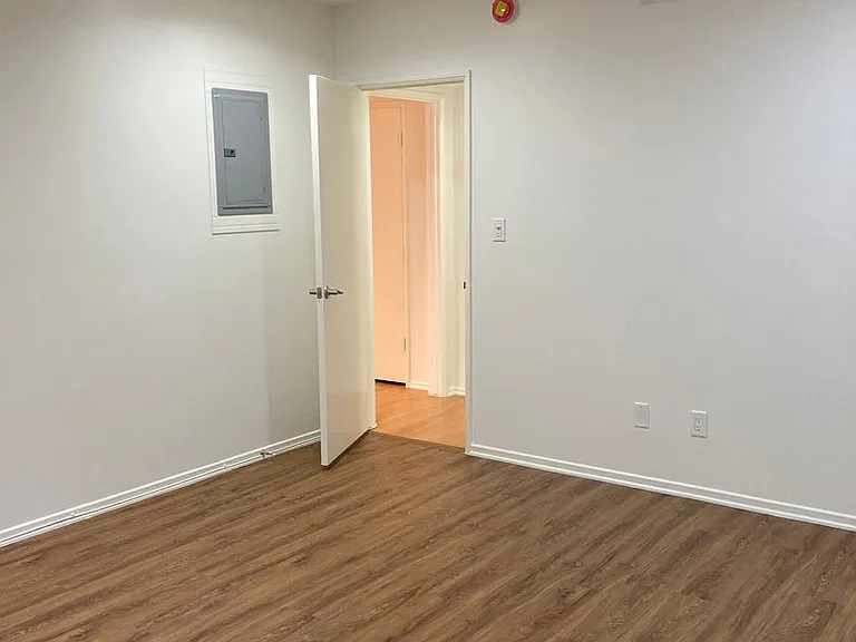 130 W Mountain St — Photo 11