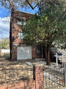 1017 E 218th Street, Bronx, NY, 10469