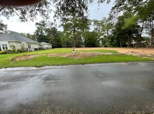 411 Fairwood Blvd, Fairhope, AL 36532