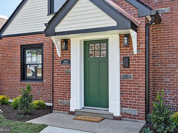 3rd image of 1439 Dorchester Rd