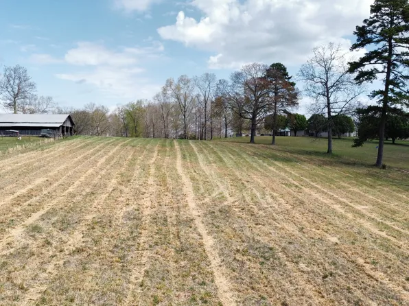 1353 Davis Ferry Rd, Loudon, TN 37774