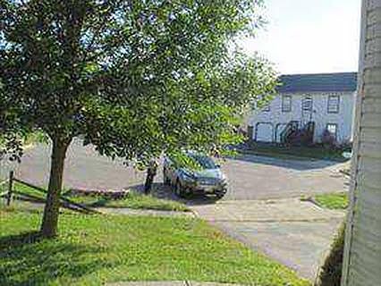 5th image of 987 Meadow Downs Trl