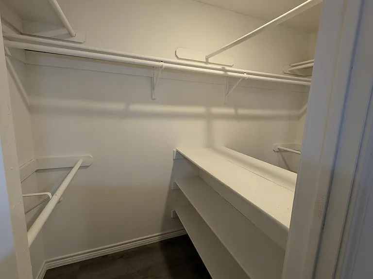 9202 Proclamation Dr — Photo 16