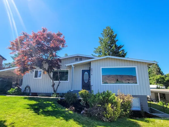 2516 Sunset Dr, Lewiston, ID 83501