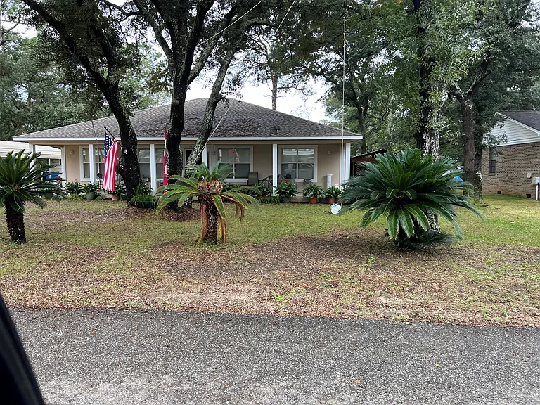 5587 Mobile Ave — Photo 1