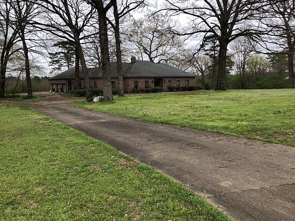 3rd image of 216 Windcrest Dr
