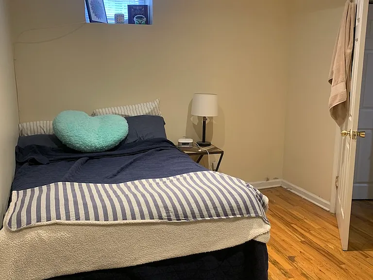 2545 N Seminary Ave — Photo 5