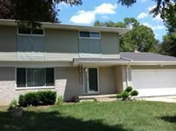 1176 Cabot Dr, Flint, MI 48532