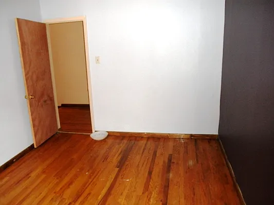 Rented by 5 Boro Realty Corp | media 20