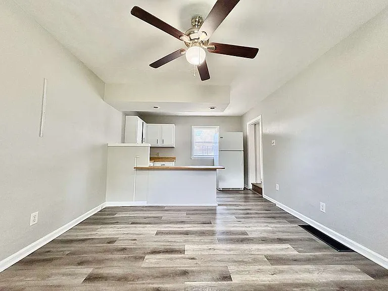 1202 W 7th St #B — Photo 2