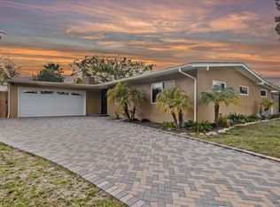 364 Ravenscroft Dr, Goleta, CA 93117