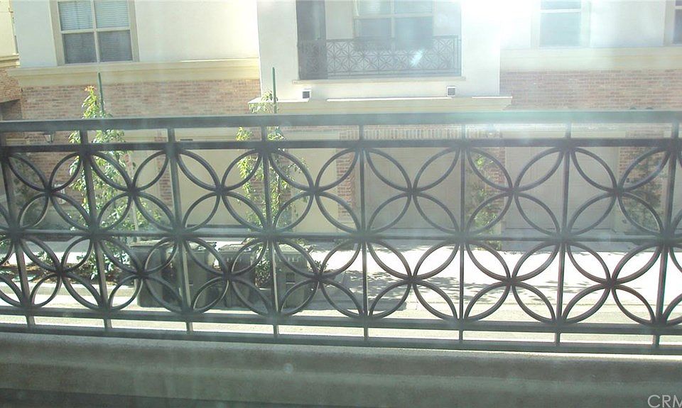 1st image of 401 S Anaheim Blvd Unit 4