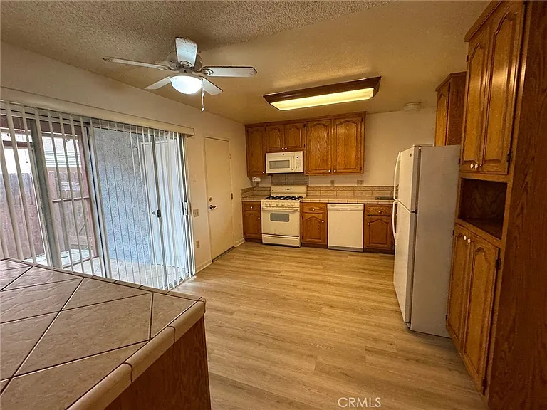 26196 Crestone Dr — Photo 9