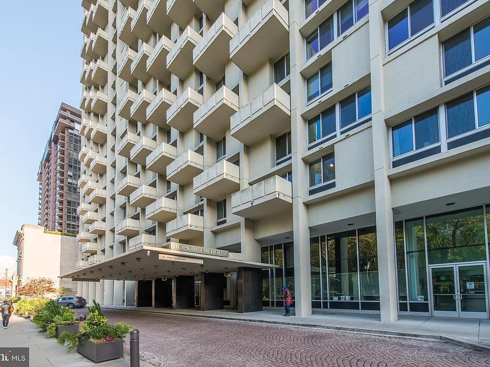 1st image of 604 S Washington Sq APT 1007