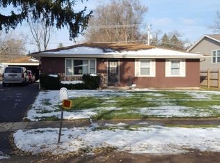 1504 20th St, Zion, IL 60099