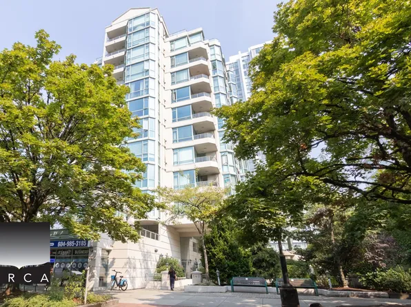 140 E 14th St #1002, North Vancouver, BC V7L 2N3
