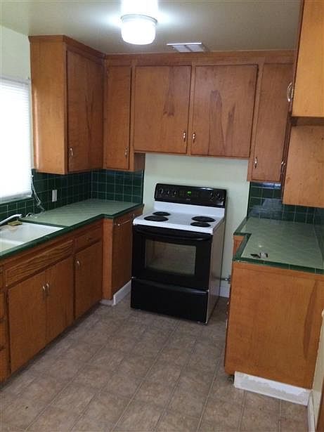 1st image of 1934 E Simpson Ave