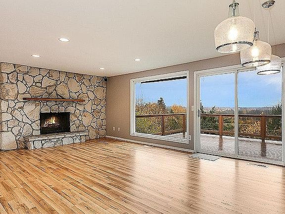 3rd image of 13716 97th Ave NE