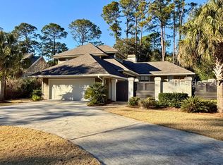 20 Strawberry Hill Rd, Hilton Head Island, SC 29928