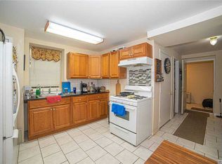 31 E Maple St #1, Massapequa, NY 11758