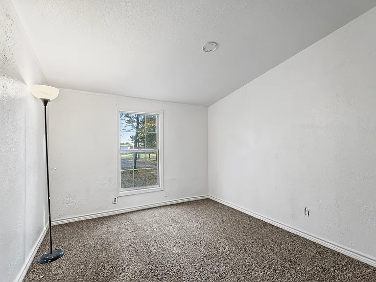 202 Forgotten Ln — Photo 19