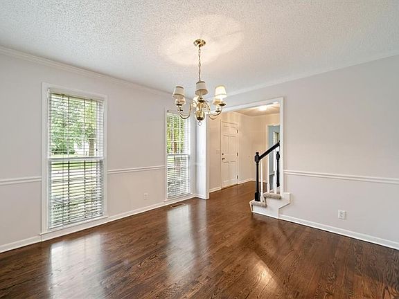 5th image of 13404 W 84th St
