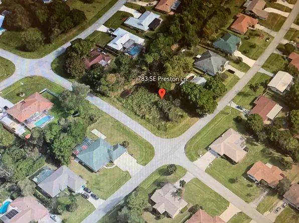 783 SE Preston Lane, Port St Lucie, FL 34953