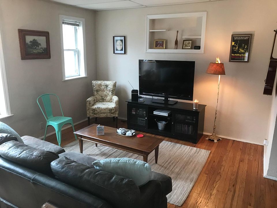 1st image of 1240 Moorlands Dr #A