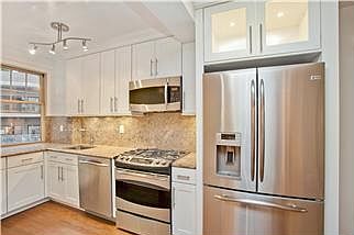 4th image of 302 W 12th St APT 5E