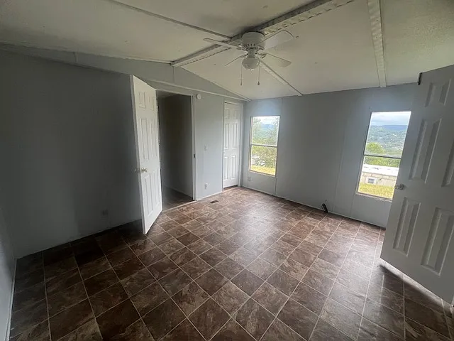 186 Left Ave — Photo 8