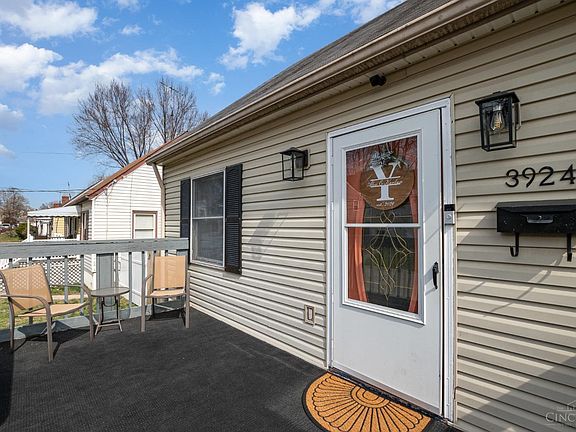 5th image of 3924 Avilla Pl