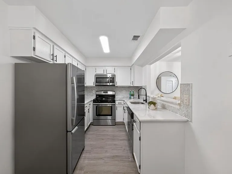 12552 Kempston Ln — Photo 4