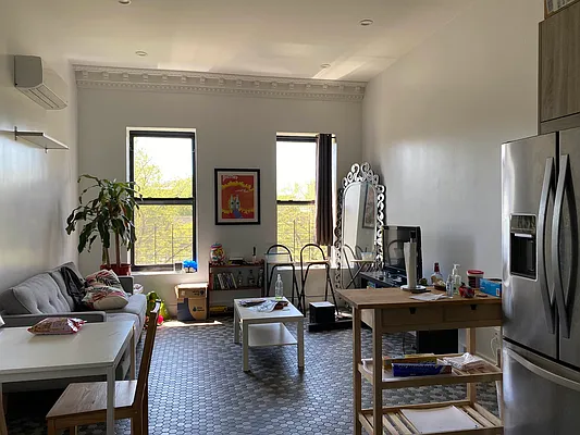 Rented by Lodger Corp | media 65