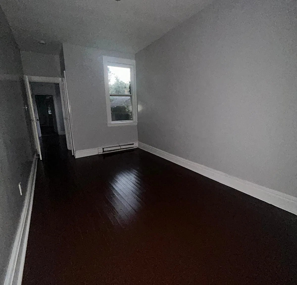 77 Ashland Ave — Photo 4