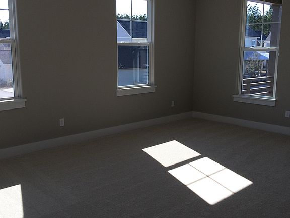 5th image of 506 Cross Park St
