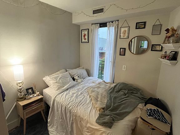 3rd image of 514 E 6th St #Penthouse F