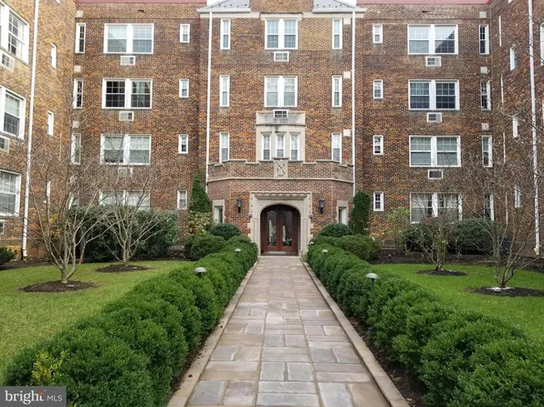 3051 Idaho Ave NW APT 404, Washington, DC 20016