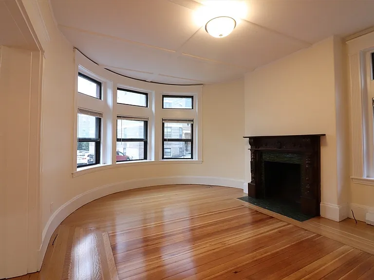 12 Park St — Photo 6