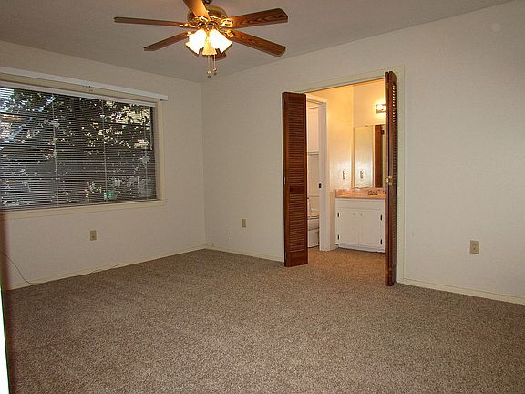 5th image of 9245 Blue Spruce Dr