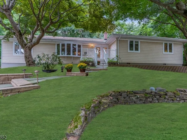 17 Glenn Blvd, Middletown Twp., NJ 07716