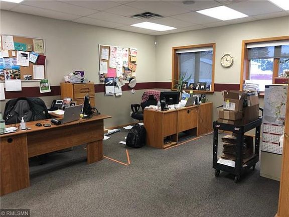 5th image of 39570 Grand Ave