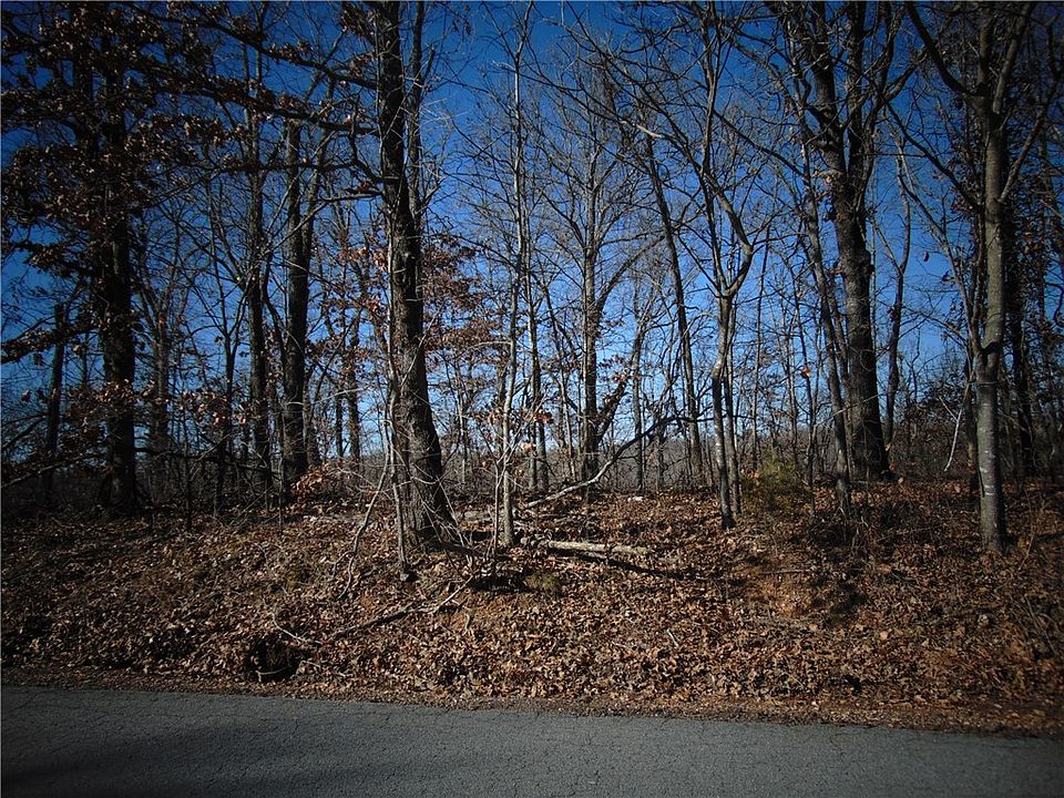 1st image of 2 Stonehaven Dr