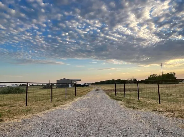 924 Vz County Road 3415, Wills Point, TX 75169