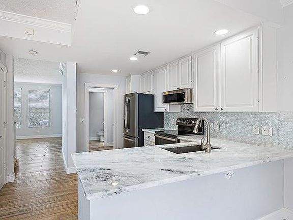 3rd image of 145 Waterford Drive