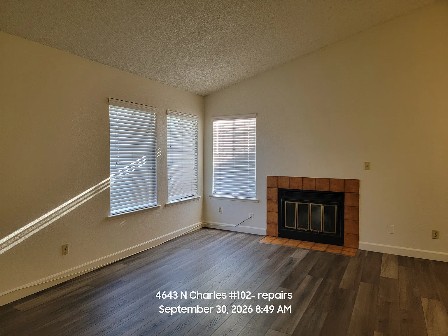3 bed, 1100 sqft, $2,195 — Photo 3
